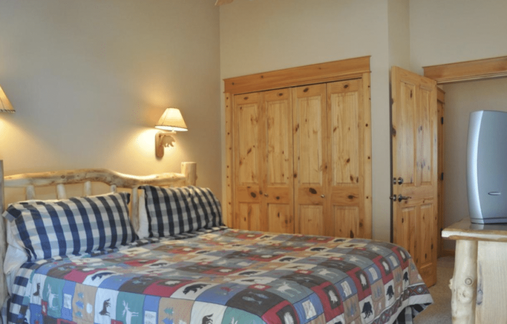 bear paw suites--estes park hotels