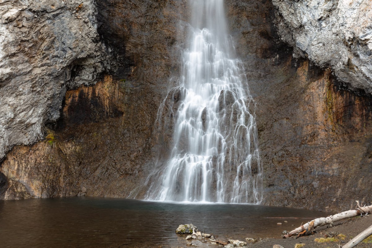 33 of the Absolute Best Hikes in Yellowstone National Park - Alex on ...