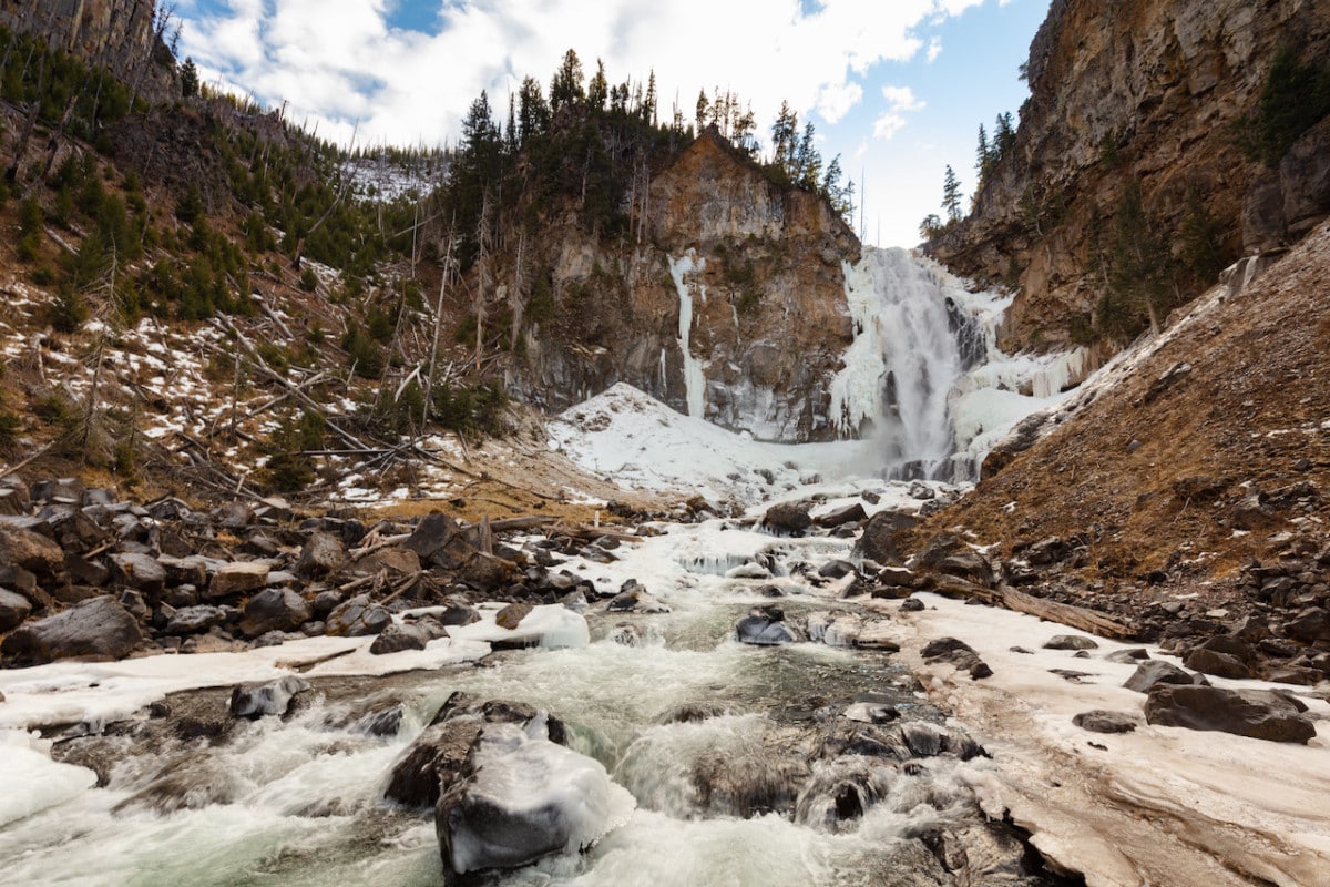 33 of the Absolute Best Hikes in Yellowstone National Park - Alex on ...