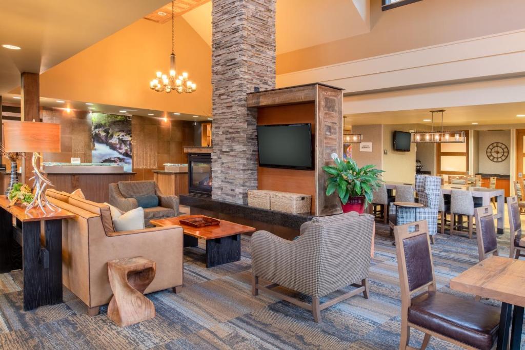 hotels in helena mt