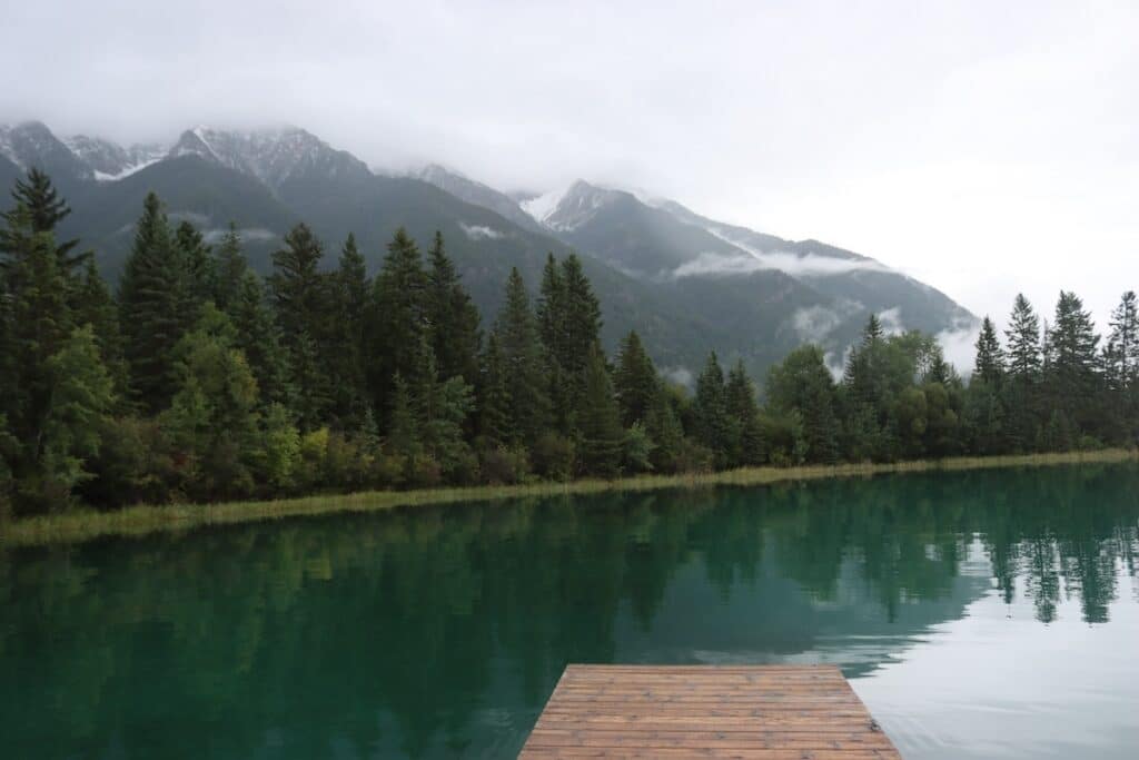 the dock at peckham's lake in norbury lake provincial park