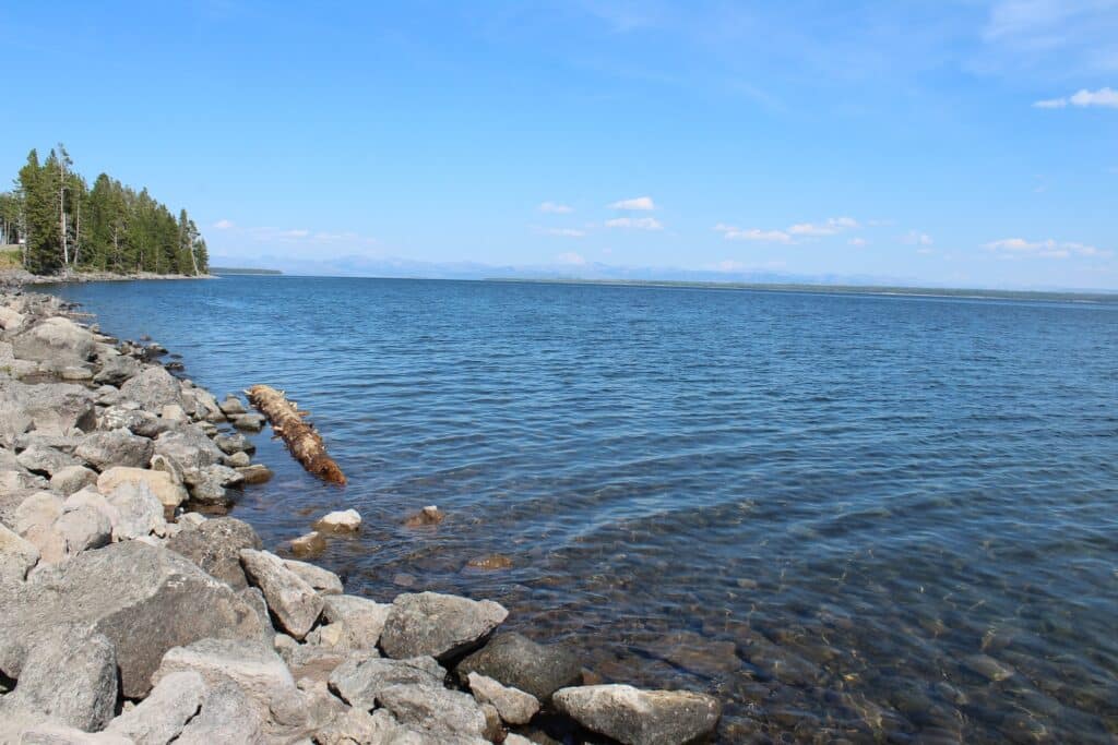 yellowstone lake